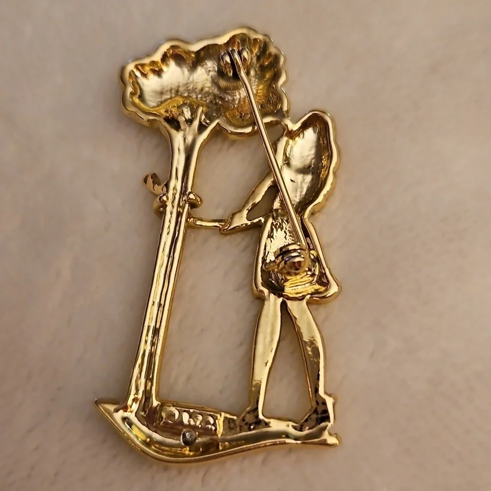 Vintage AJC Novelty Lady Golfer Club Around a Tree Brooch Pin
